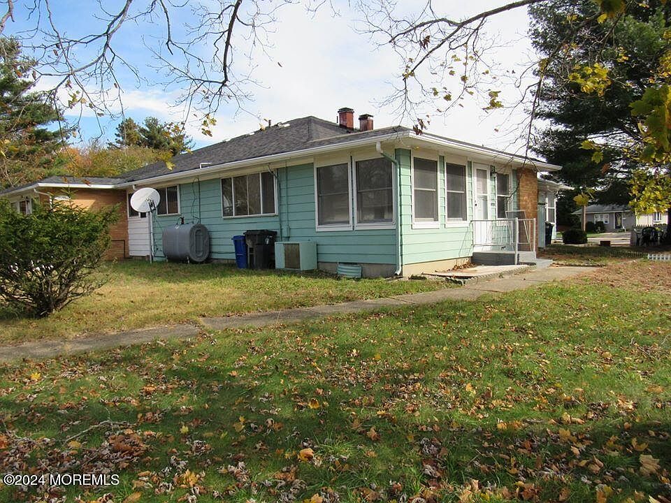 1st image of 2054 Yorktowne Blvd