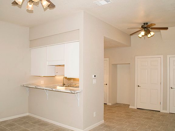 3rd image of 107 Linda Ln Unit 102