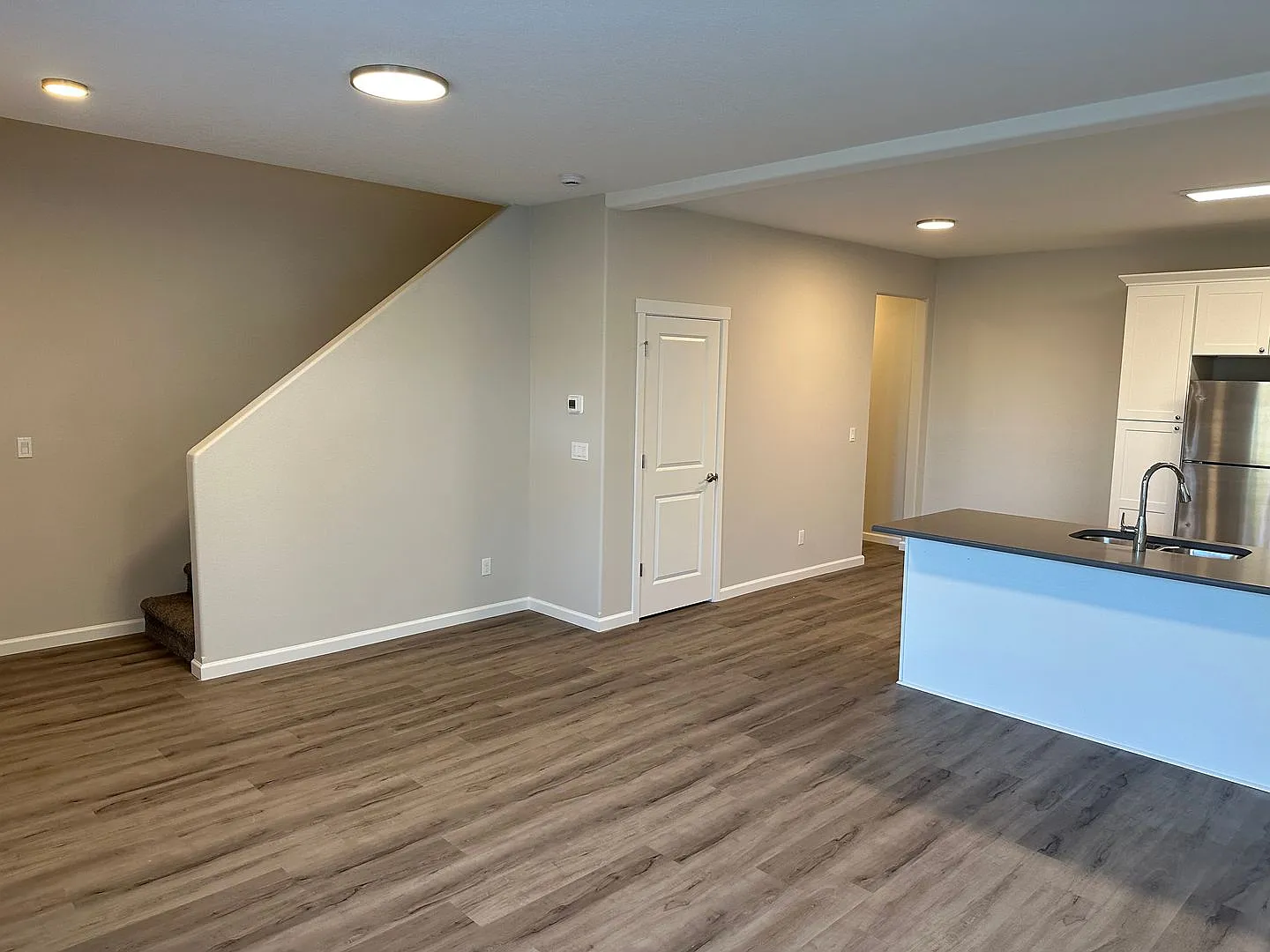 New 3 Bed / 2.5 Bath Duplex! $250 Amazon Gift Card! *First Month's Rent Is Free!* — Photo 2