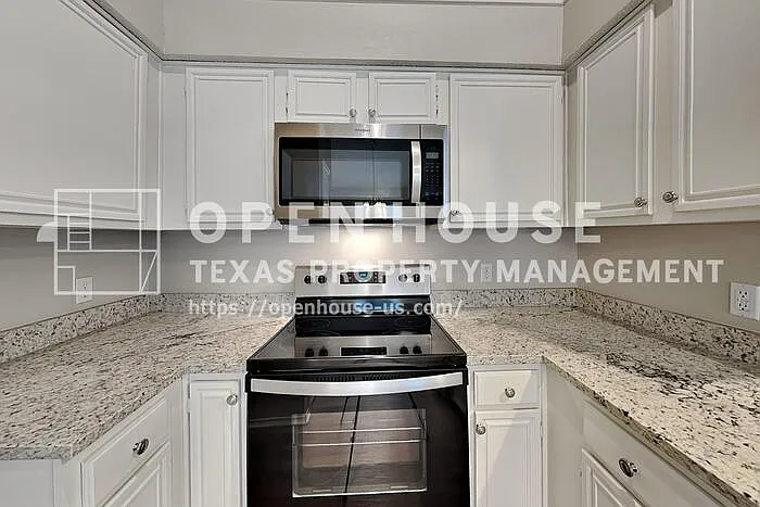 6928 Brixham Dr — Photo 5