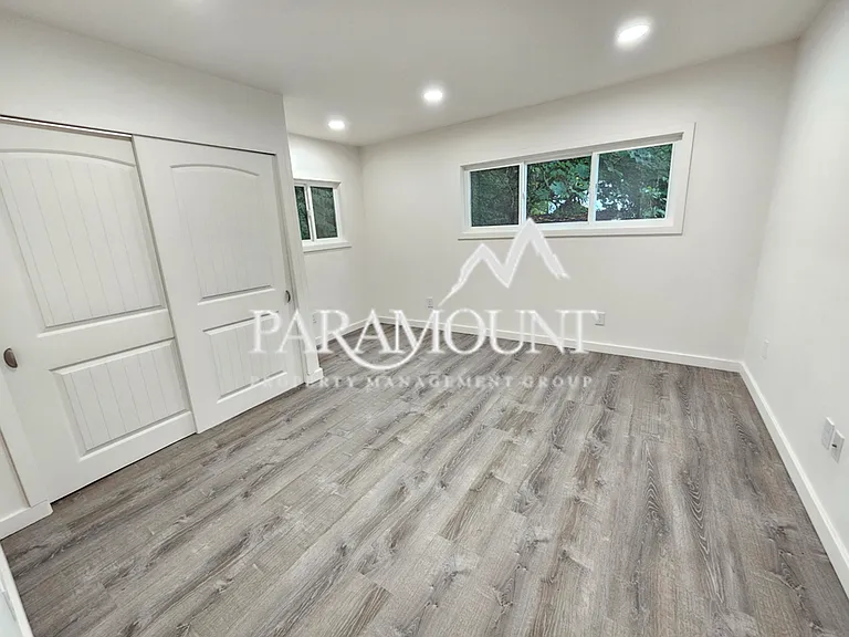 2895 Beach Dr E — Photo 12