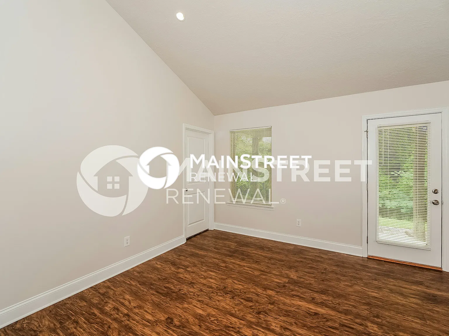 405 Earl Owens Dr — Photo 4