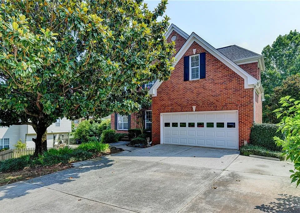 2899 Savannah Walk Ln