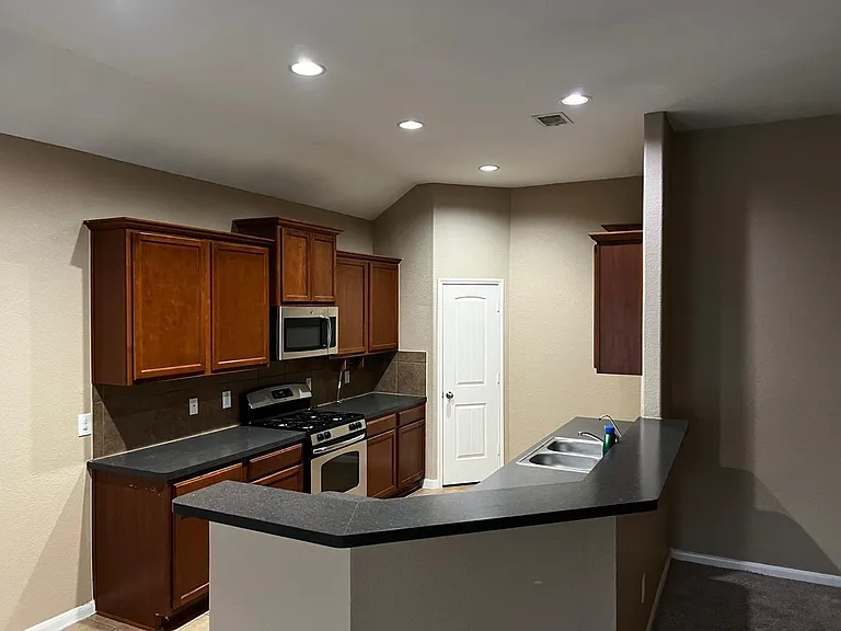 23706 Red Glade Ct — Photo 5