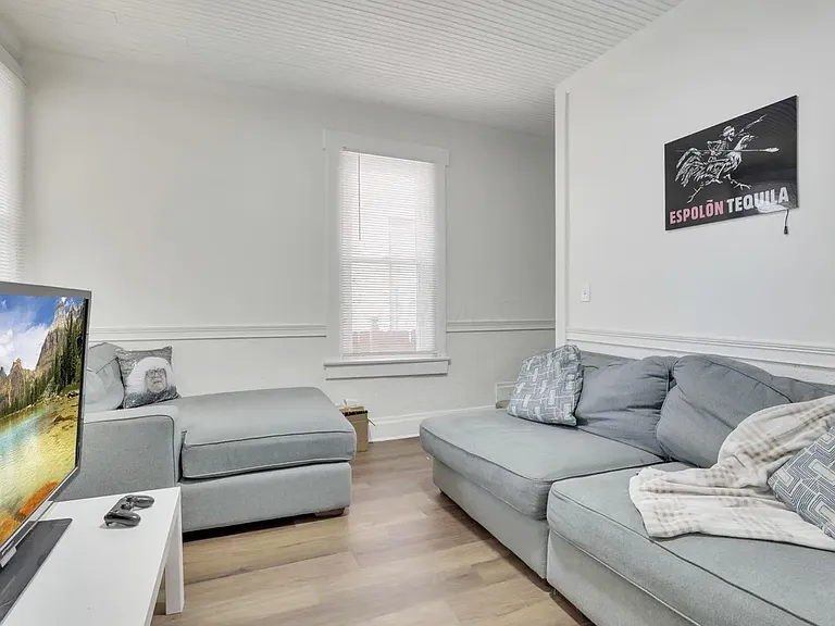 287 E Woodrow Ave — Photo 18