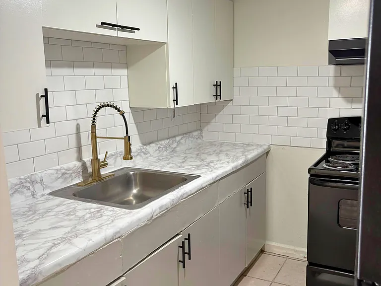 3263 Bourbon Aly W #E — Photo 27