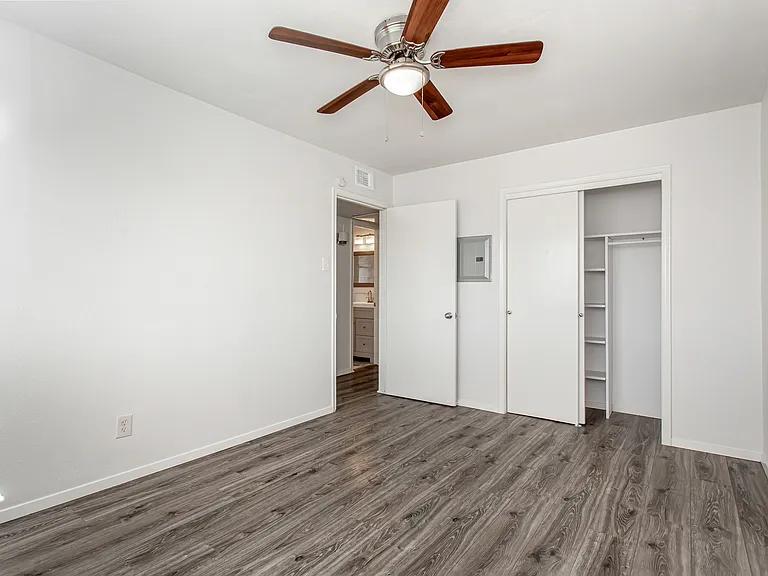 5722 Gaston Ave #D — Photo 16