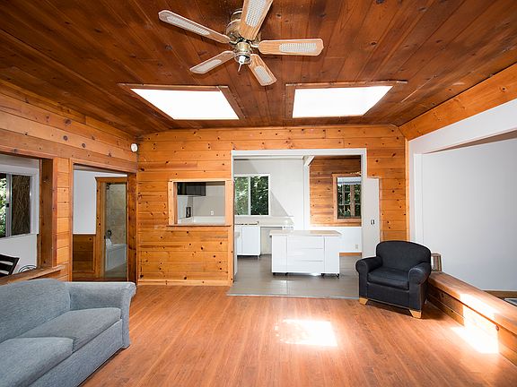 5th image of 9 Sequoia Dr