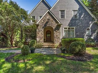 1021 Sedgewood Place Ct, Charlotte, NC 28211