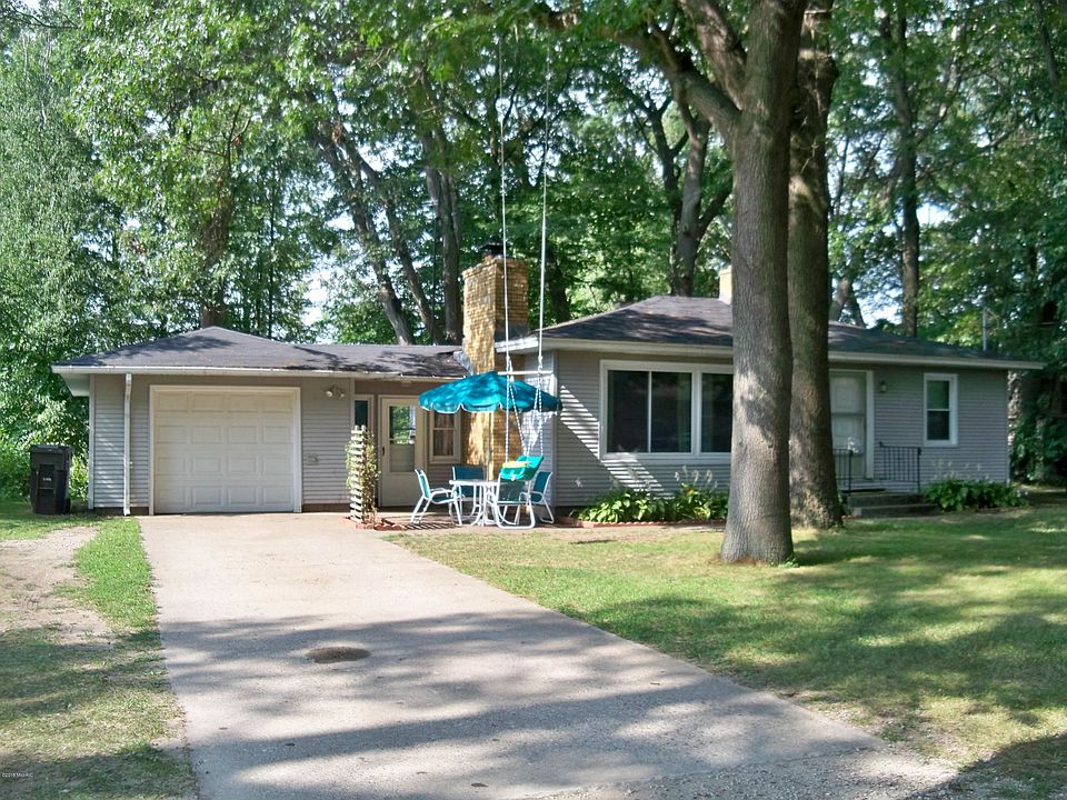1st image of 129 Scotts Dr