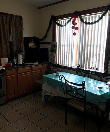 4th image of 5759 S Artesian Ave