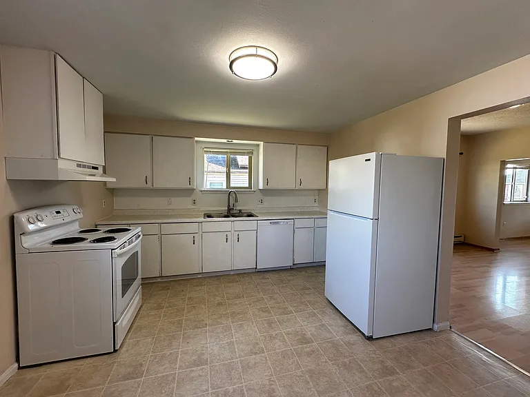 1120 F St — Photo 10