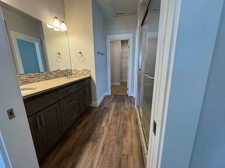 20587 Rolen Ave — Photo 13