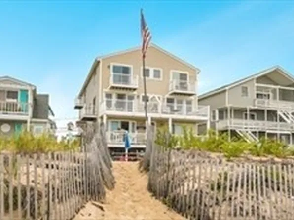 59 Atlantic Ave #4, Salisbury, MA 01952