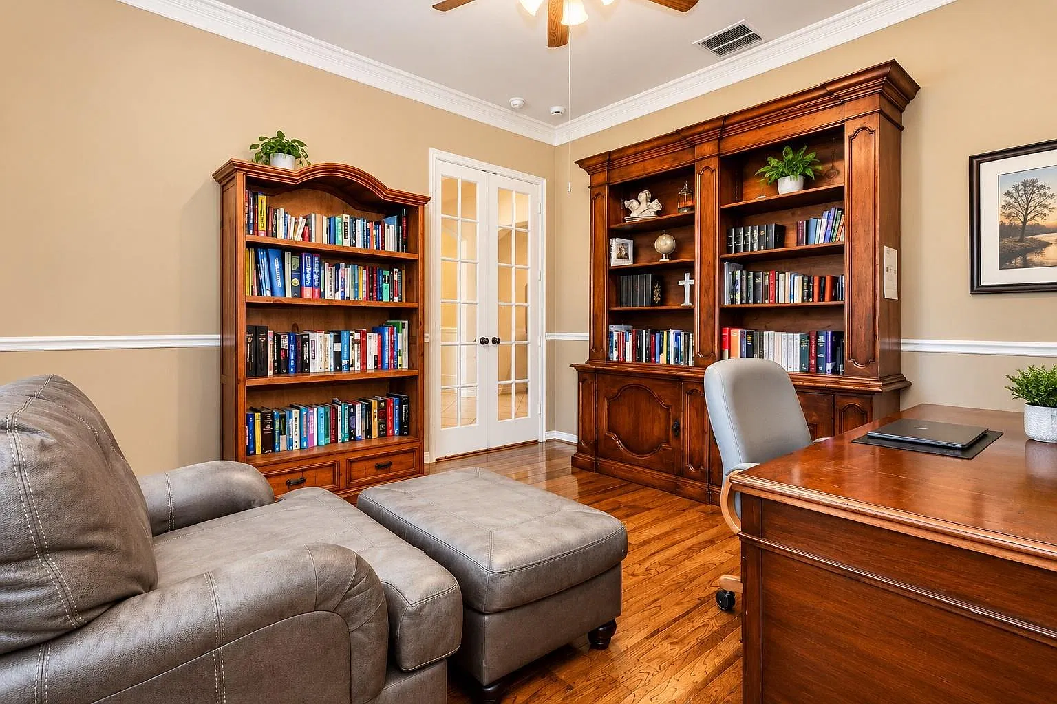 4 bed, 4.0 bath, 4043 sqft, $3,695 — Photo 4