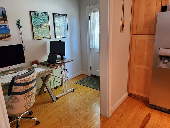 Alcove off of kitchen with backdoor