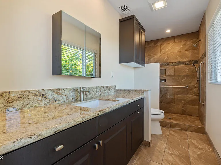 6823 Northford Dr — Photo 7