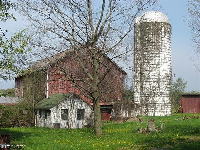 2nd image of 861 State Route 44