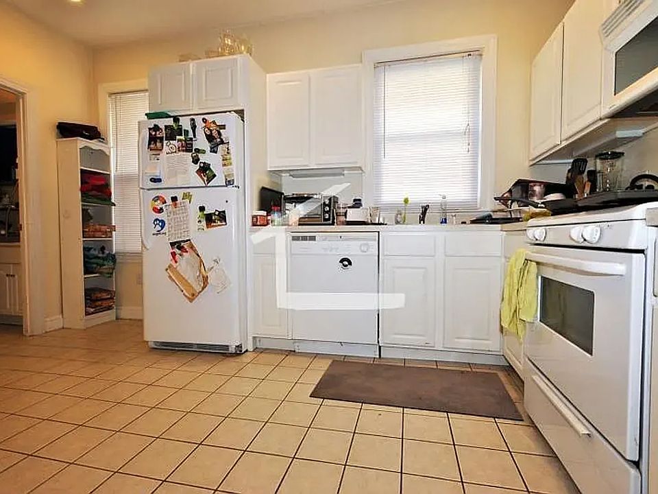 1st image of 29 Mapleton St #1