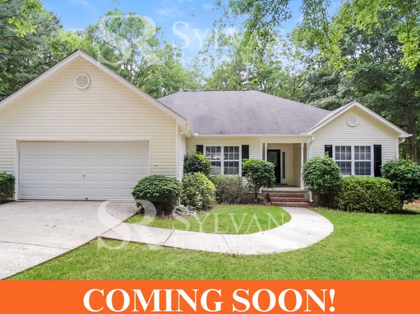 369 Patrick Cir