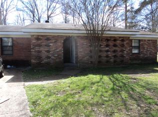 218 Robinhood Cir, Philadelphia, MS 39350