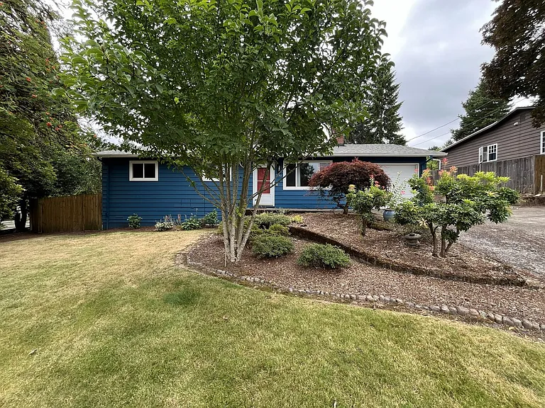 1627 Dodge Way — Photo 2