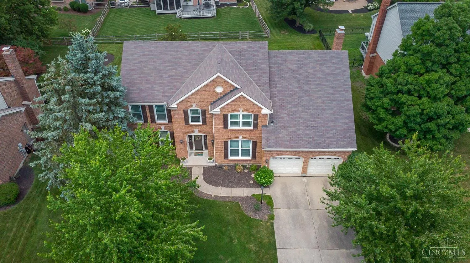 4 bed, 2.5 bath, 3238 sqft, $3,900 — Photo 2