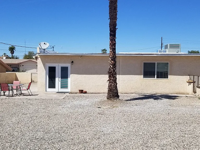 2678 Daytona Ave — Photo 24