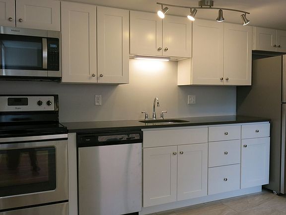 5th image of 7528 Penn Ave APT 6
