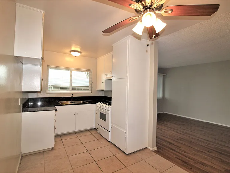 FOOTHILL VILLAGE — Photo 128