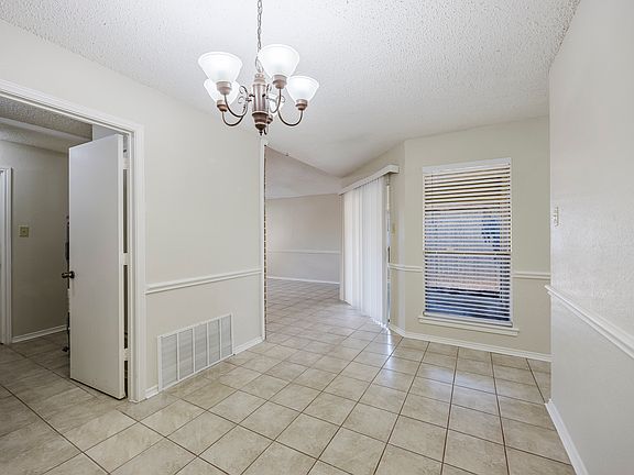 5th image of 2718 Countryside Ln #2718