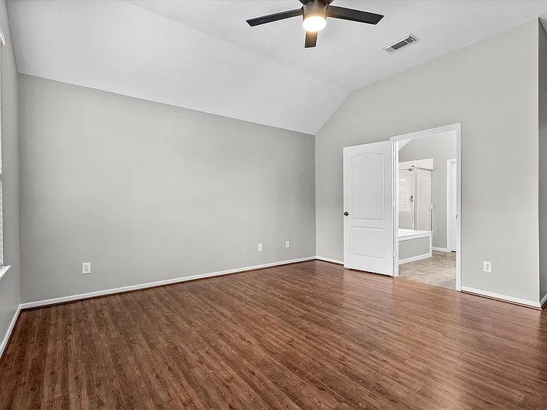 12719 Hart Hollow Ln — Photo 20