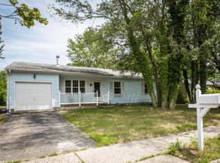 789 Warren St, Toms River, NJ 08753