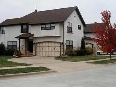 2355 W Westview St Photo 1