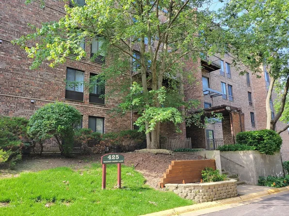 425 Walnut Creek Ln Unit 1304, Lisle, IL 60532