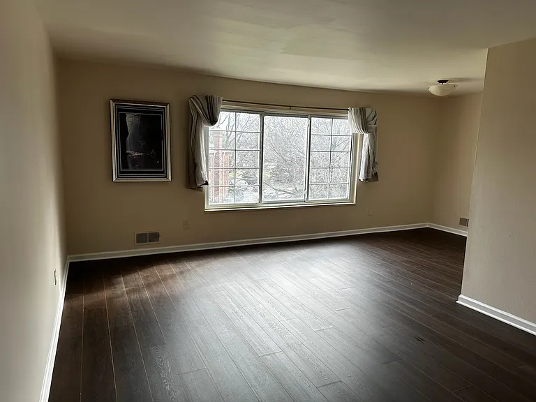 780 E Fox Hills Dr #158 — Photo 6