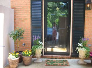 1622 Garden Ct, Charlottesville, VA