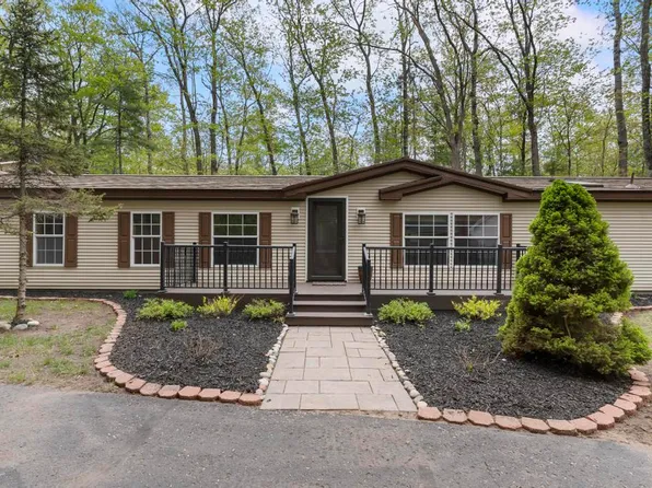 1505 Shawnee Ave, Indian River, MI 49749