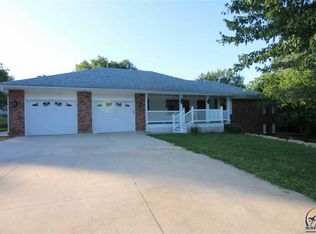 2630 NE 39th St, Topeka, KS 66617