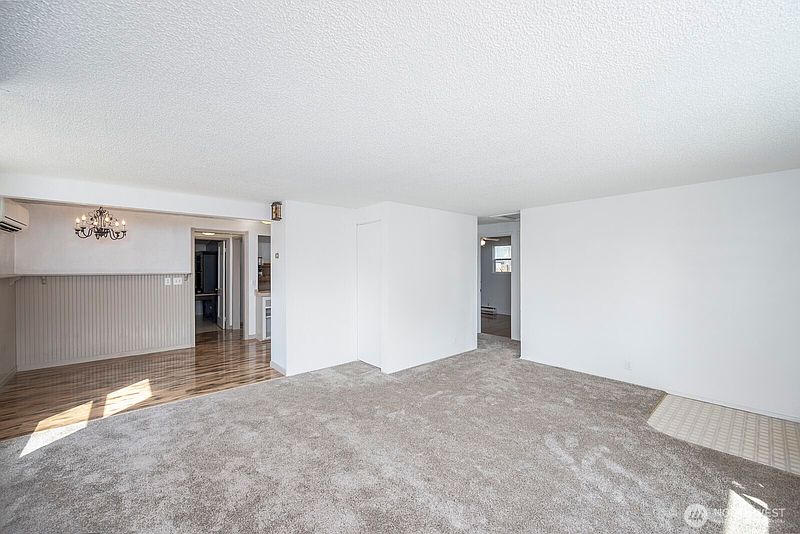 4th image of 147 E Street SE