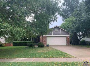 3352 SW Osborn Rd, Topeka, KS 66614