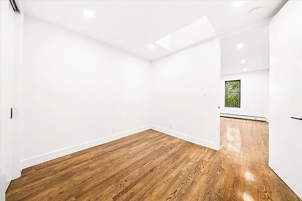 Rented by SERHANT. | media 7