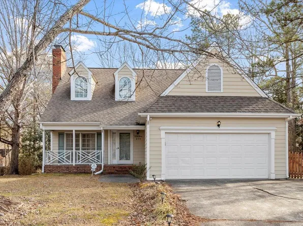 211 Nichols Farm Dr, Durham, NC 27703