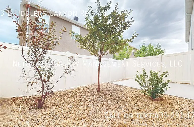 173 E Fiddlers Canyon Rd #48 — Photo 9