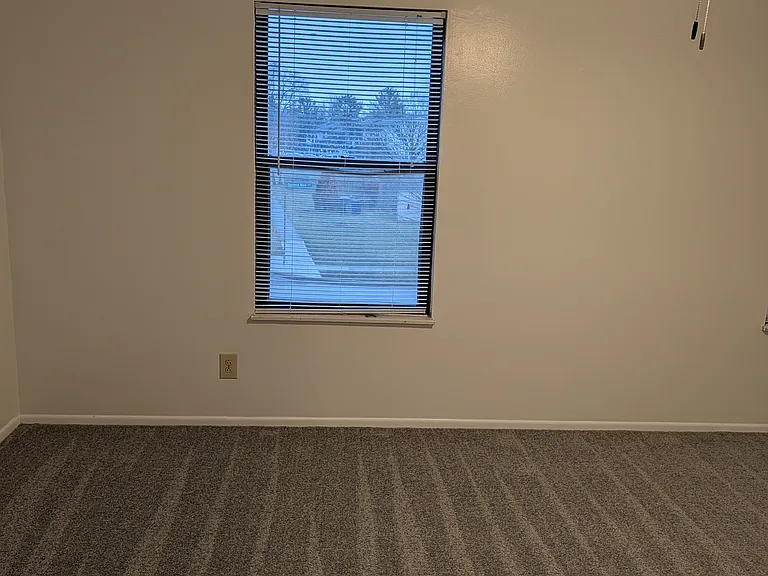 2125 Summit Row Blvd — Photo 5