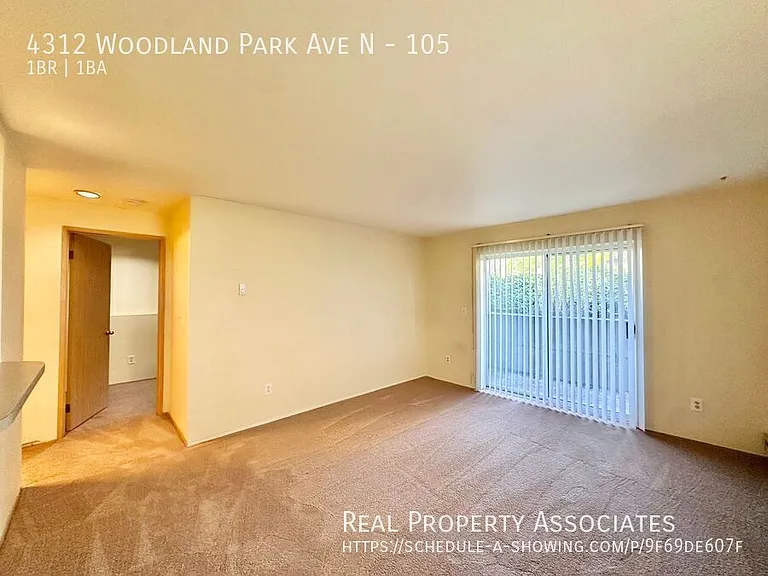 4312 Woodland Park Ave N #105 — Photo 5