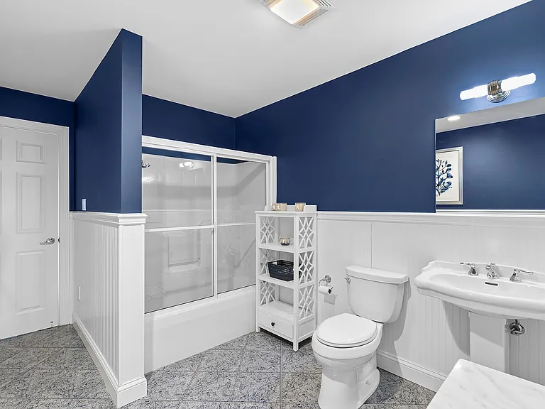 176 Beach Ln — Photo 25