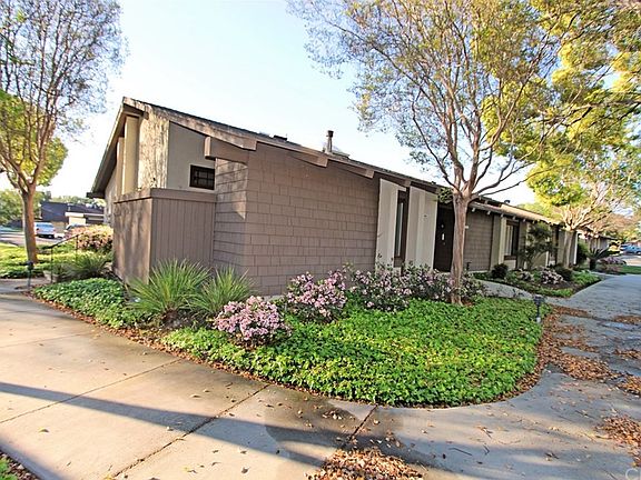 2nd image of 15915 Alta Vista Dr #704A