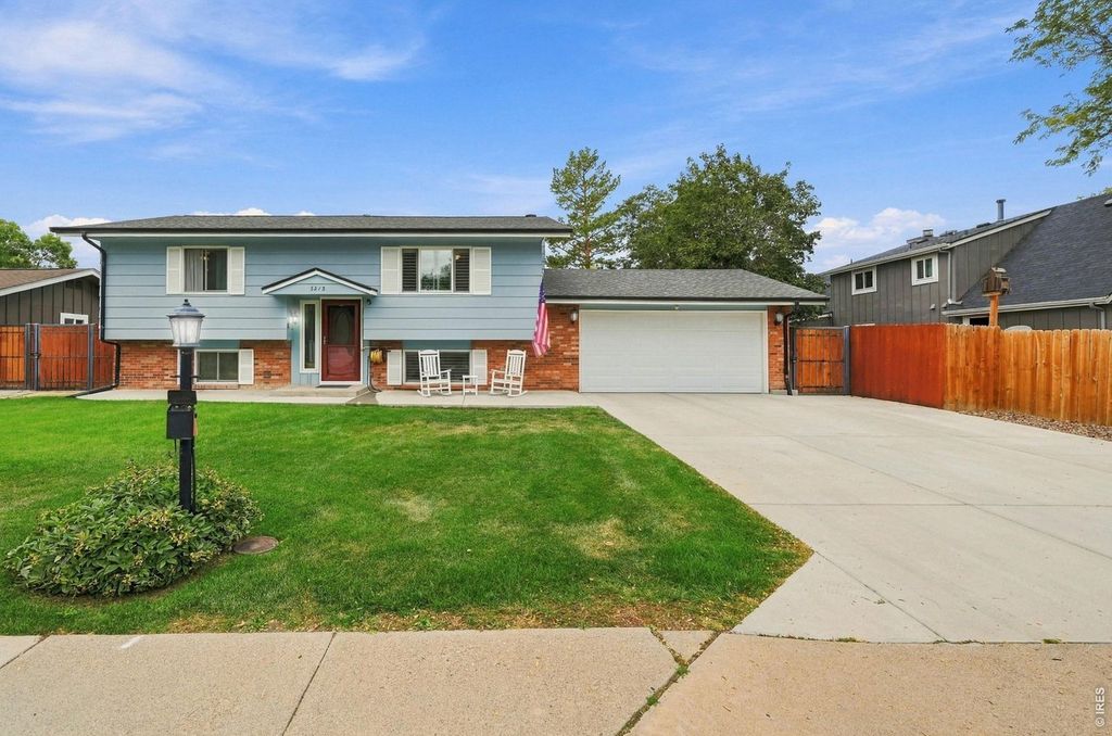3213 N Custer Ave