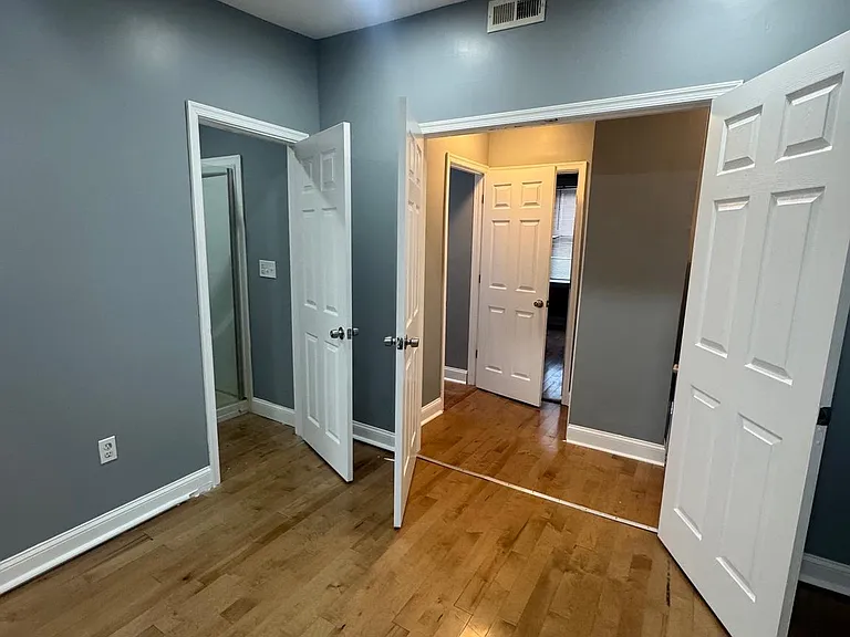 3221 Lyndale Ave — Photo 8